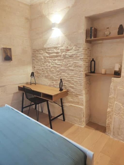 Centre Historique Et Ambiance Pittoresque Villeneuve-les-Avignon Bagian luar foto